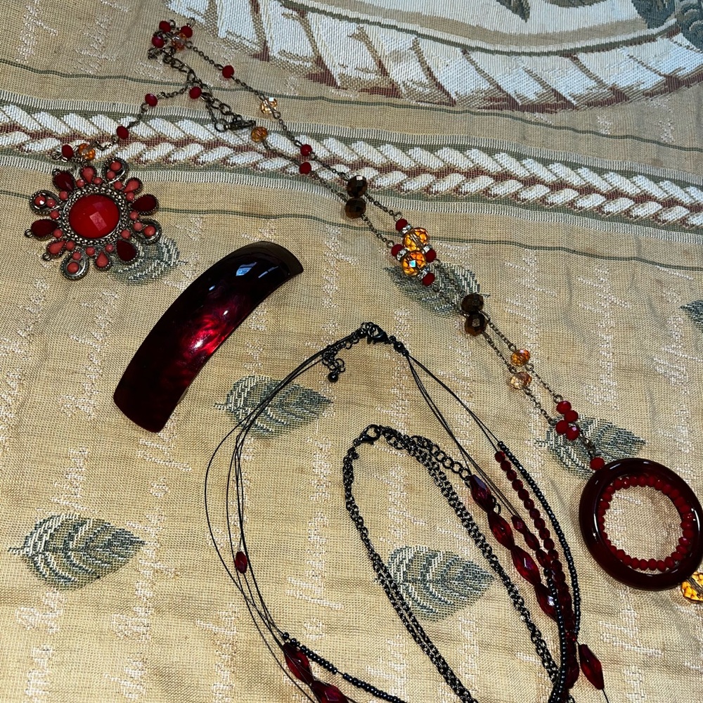 Elegant Red and Silver Women's Jewelry Set